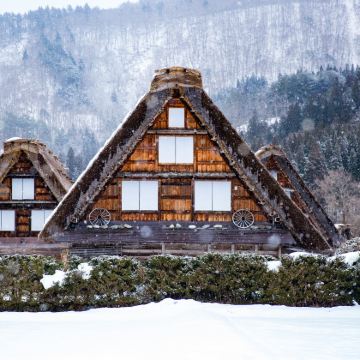 【名古屋出发】探秘白川乡合掌村(直达展望台）・高山风情之旅