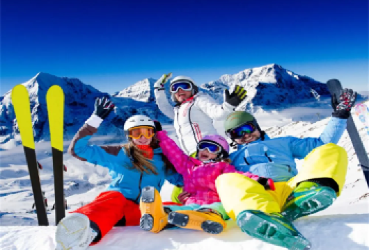 乌鲁木齐丝绸之路滑雪场一日往返车【滑雪初体验/充足游览时间】【滑雪中放飞自我，让您在冰雪世界里度过充实的一天。】