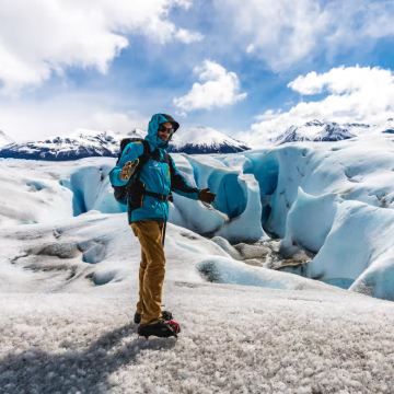 阿根廷埃尔卡拉法特出发 莫雷诺冰川徒步+冰川游船之旅