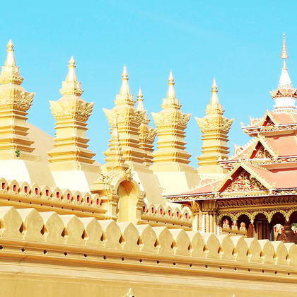 老挝万象凯旋门+老挝国家博物馆+香昆寺（万佛公园）一日游
