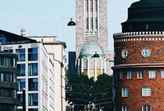 芬兰赫尔辛基市区打卡+波尔沃古镇一日游【中文私家包车】【尊享一对一高端行程定制，豪华包车专属礼遇，专业旅行顾问24小时恭候垂询。】