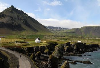 冰岛-蓝湖温泉接送-机场接送机｜一日私家包车【北欧明星路线】【[全程无忧出行]包车配备专属车辆，行李存放安全便捷】