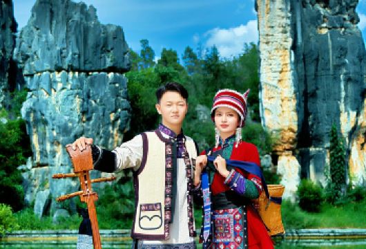 石林风景区一日游【甄选纯玩◆可选9点懒人团或15人轻奢小团】【[玩点不一样的]全新原创升级9点晚出发懒人小团，还有15人小团，总有一款适合您！】