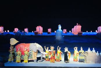 景德镇专业地陪/外语导游：陶瓷艺术的深度探索 外宾接待 EA【全程中文/英文/俄语/法语/韩语/葡萄牙语服务，沟通无障碍，景点可调】