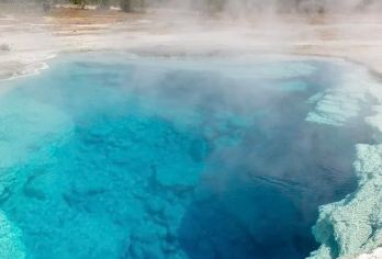 美国盐湖城往返黄石国家公园大提顿-三四五-天-包车【精选】【包车一日游，解锁旅行新方式！独立车辆配备经验丰富的老司机，为您量身打造专属行程。】