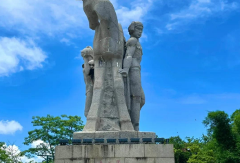三亚：南山寺和鹿回头一日游（含午餐）【探访中国南方最大的佛教寺庙——南山寺】