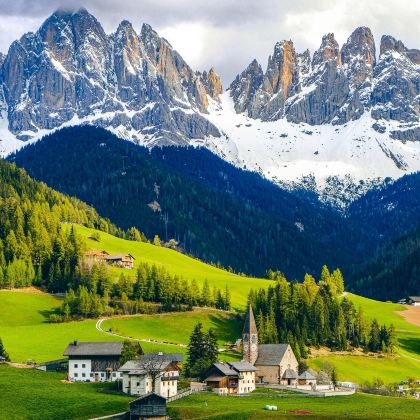 意大利米兰+多洛米蒂山包车一日游 [中文司机10小时服务]