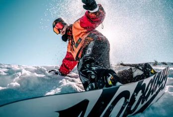 阳光滑雪场一日游【往返直通车+多集合点】【三个集合点，三个返回点，铁路局/人民政府/七一酱园任选】