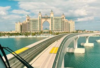 迪拜风情游，经典一日全览【登塔+轻轨+水上的士，门票全包】【6人内小团，拒绝拥挤，尽享超赞体验】