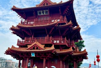 肇庆七星岩+岩前村+三元塔+德庆盘龙峡 一日游-可英文服务【可提供英文及小语种导游服务-往返接送-可选导游-可代订门票】