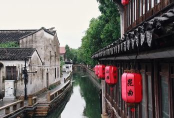 【万卷说·文史讲师】苏州平江路历史街区 人工讲解【[签约讲师]持有国家导游证\讲解证，一线工作经验10年以上，有责任心，能根据听众的兴趣，灵活讲解。】