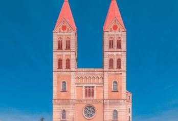 【2-6人小团】栈桥+信号山+教堂+八大关+五四+小麦岛1日【[优选车型]7座舒适商务车，专注精品小团，玩的更轻松】