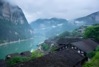 中国重庆|龚滩古镇或蚩尤九黎城+乌江画廊|渝东南：苗魂*画廊【渝东南，让我把生活调成“慢放”，今天的我：在九黎城穿越，在龚滩古城慢下来，在乌江画廊被治愈】