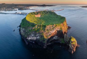 济州岛东线一日游｜多线路可选｜牛岛+城山+涉地可支+月汀里【牛岛是离岛 环岛一周 打卡果冻海 白沙滩 黑沙滩 等闻名景点】