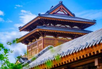 鲁源村一日游【门票+往返接送+非遗体验+景区观光车】【[每整点发车-1人发团]发车班次（曲阜-尼山）：09：00-17：00每整点发车。可任选车次。】