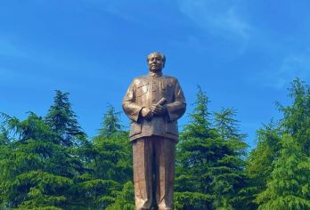 无购物◆无自费◆韶山毛泽东故居+纪念馆+刘少奇故居1日活动【[严选·精华景点]导游全程讲解，毛泽东故居，南岸私塾，区景点我们预约，全程跟体验，不打擦边购物】