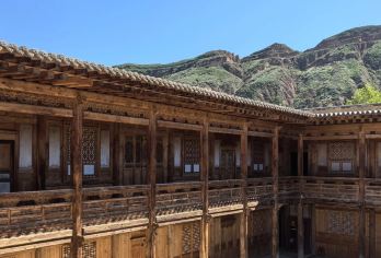 拉茂智合寺+黄河第一湾+囊拉千户府+德吉村|真纯玩|无套路【车辆15%空座率，严选安全舒适车辆，优秀当地老司机，熟悉路况，安全驾驶，服务态度好，待客真诚】