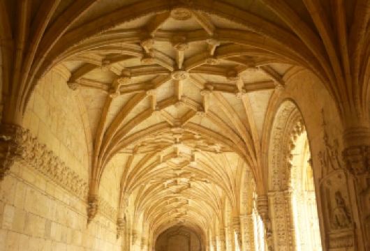 葡萄牙里斯本市区-文艺街区风情线-可全境包车-精选【专属客服和本地中文司机，一家一团包车】