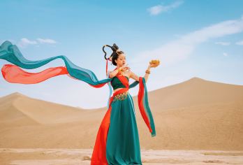 库尔勒+罗布人村寨+塔克拉玛干沙漠+塔里木河一日游 精品纯玩【[轻松出行]本社独立发团！市区，火车站、机场上门接送】