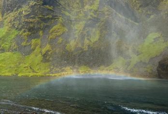 冰岛雷克雅未克-黄金圈路线+蓝湖-可多日-包车【精选老司机】【包车一日游，解锁旅行新方式！独立车辆配备经验丰富的老司机，为您量身打造专属行程。】