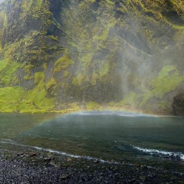冰岛雷克雅未克-黄金圈路线+蓝湖-可定制-包车【精选老司机】