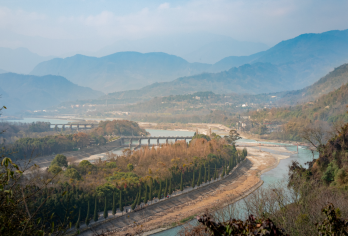 成都都江堰+青城山一日游/精华纯玩/三环内包接【[忠于承诺]：纯玩无购物，放心出游，时间只花在景点】