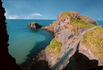 都柏林出发巨人之路+黑暗树篱+安特里姆海岸一日游/打卡权游地【中文服务】