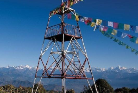 加德满都：纳加阔特日出徒步之旅含早餐【在晴朗的日子里，体验世界闻名的喜马拉雅山脉日出，包括珠穆朗玛峰、朗塘和甘尼许峰的壮丽景色 穿越森林、梯田和传统村落，享受美妙的自然步道之旅 探索纳加阔特徒步路线沿途的塔芒族和尼瓦尔族本土文化，为文化摄影和村庄探访提供**机会】