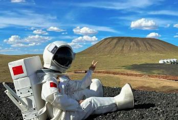 乌兰哈达火山+辉腾锡勒草原一日游丨8人小团丨纯玩【[我们承诺]自主发团，不外拼，优秀司导，获奖旅行社，呼和浩特本土旅行社；】