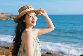 福州平潭岛包车游南北线任选一日游独立成团可选猴研岛仙人井镜沙【平潭北线/南线游车接车送超方便，门票全包无烦恼玻璃栈道、仙人井等精华景点一网打尽，让你轻松玩遍北线】