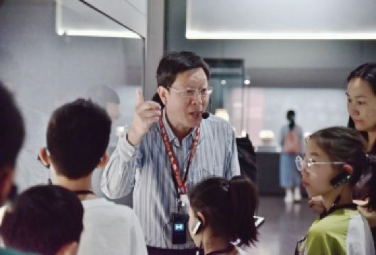 全好评产品·大笙说&广州陈家祠1H讲解·无线耳麦·含门票【[私密小团免聚集]20人精品小图+无线耳麦+1小时沉浸式大笙说人工讲解】