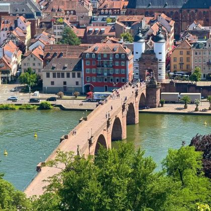 德国法兰克福往返：海德堡+老桥+大教堂+内卡河丨酒店接送