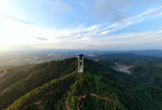 广西梧州白云山景区+岭南文化园+骑楼城一日游 （私家团)【两广总督府、白云山俯瞰三江汇流、探“神鹿台”传说】