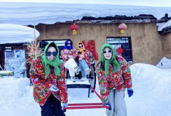 中国雪乡一日游【2-4人私家Vip小团|纯玩无购|保姆式服务【[高品质小团出行]不做低价团-纯玩|保姆服务2-4人私家小团，亚布力西站起止雪乡一日游。游玩时间充足】