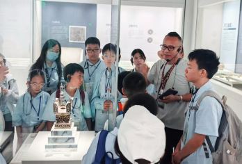 【凤凰说】浙江省博物馆(之江馆)·精讲镇馆之宝·2/3H讲解【[精品小团]15人左右精品小团，互动感强，佩戴无线耳麦，拒绝嘈杂混乱】