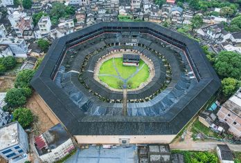 潮州出发|潮州土楼道韵楼+青岚地质公园一日游【纯玩出行】【[品质优选]安排本地优质司机，热情友善，熟线路，带避坑，懂美食，全程保驾护航】