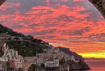 意大利那不勒斯-索伦托 + 阿马尔菲海岸小众海滨-包车-精选【专属客服和本地中文司机，一家一团包车】