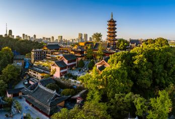 【私家团·三重圣境】鸡鸣寺/大报恩寺遗址/牛首山一日含车导游【一单一团，独立成团，精选景点，专职导游讲解，含门票及用车】
