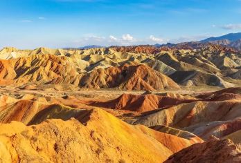 水墨丹霞旅游景区+黄洮交汇+炳灵寺石窟一日游【含往返车费】【1，达人带队，精选线路，深度体验，创新玩法，贴心管家，摄影帮手，路上美景随走随停！】