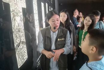 【金牌说】湖南博物院讲解 2.5H大咖讲师可代约票 小团 【[金牌导游讲师团]他们博古通今，幽默睿智，善于挖掘文物背后的故事，用有趣的方式还原历史真相；】