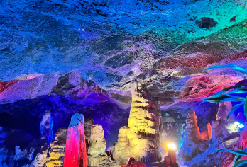 上门接封顶6人团·老君山+鸡冠洞一日游【[优选线路]精选一日游线路，丰富行程，超高性价比】