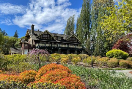 加拿大温哥华鹿湖公园+罗布森大街 +英吉利湾一日游【省时省心+行程灵活+VIP包车一站式服务+中文司导】