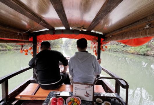 杭州西溪湿地游船【渔夫之旅】/【卧水问茶】摇橹船包船【[卧水问茶]西溪湿地公园门票+摇橹船私享包船+茶饮茶歇服务】