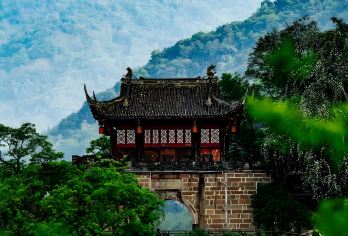 夜游都江堰+南桥夜景半日游（下午出发|时间可调）【可选英文导游|专车接送|行程可调|可定制行程】