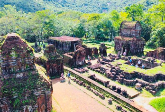 美山圣地遗址豪华之旅：门票、私人接送与当地导游服务【从岘港或会安直达美山圣地遗址的私人无忧接送服务 沉浸在古老越南的迷人历史中，来一场美山圣地遗址的历史之旅 观赏迷人的占族传统舞蹈表演——这种舞蹈可追溯至占婆帝国时期】