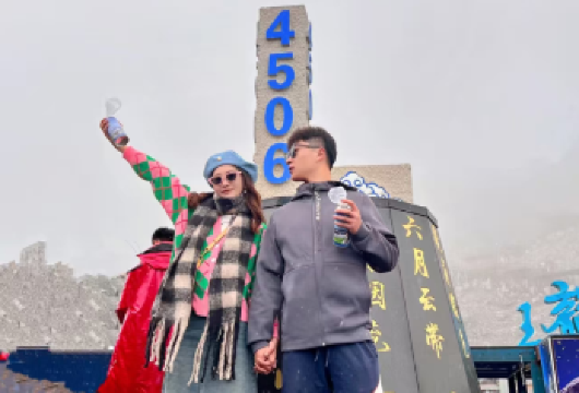 云南丽江+玉龙雪山+蓝月谷【多套餐可选云杉坪+印象丽江】【[舒心游玩]日照金山季-想观看您 下单备注，安排早出发团都能满足您 ！！！】