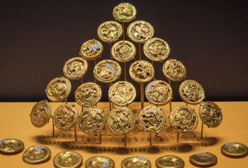 西安博物院一日游【含门票预约+小雁塔讲解，精选讲师讲解2h】【探索古都西安，金牌讲解带你穿越千年】