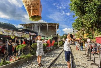 野柳地质公园（含门票）+九份老街+十分老街含天灯祈福体验【享受便利舒适的交通接驳服务，打卡野柳、九份、十分三大台北近郊景点】
