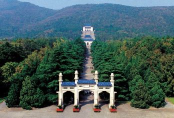 9人团丨南京总统府+中山陵景区+音乐台+美龄宫+明孝陵夫子庙【[品质保证]9人精品小团，无购物，专职导游，舒适安全出行！】