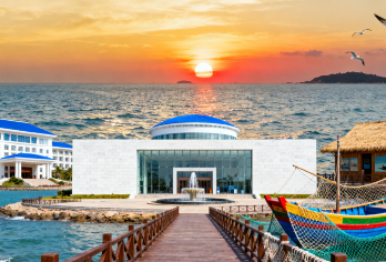 博鳌亚洲论坛永久会址+南海博物馆+海的故事+牛奶海一日游【打卡博鳌亚洲论坛会址，感受国际风范，览南海博物馆，探寻海洋奥秘。】